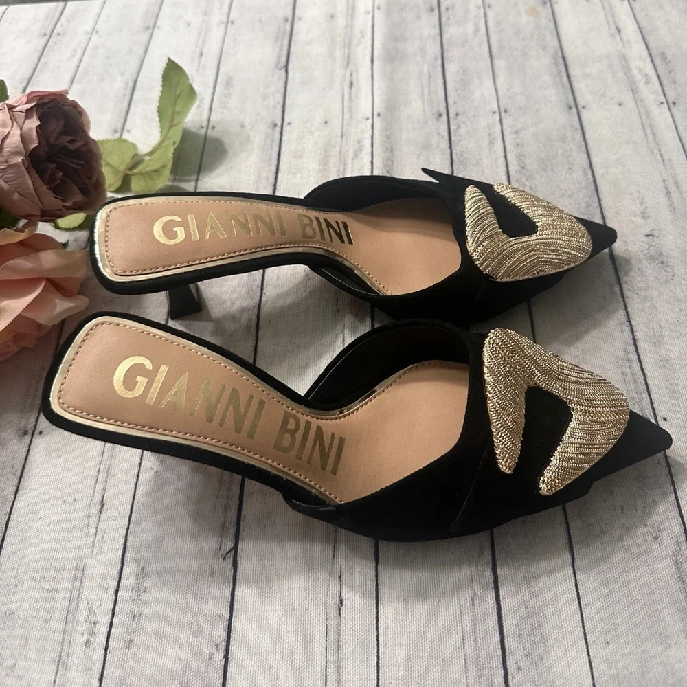 New Gianni Bini
Wendella Suede Buckle Ornament Dress Mules - Picture 6 of 10